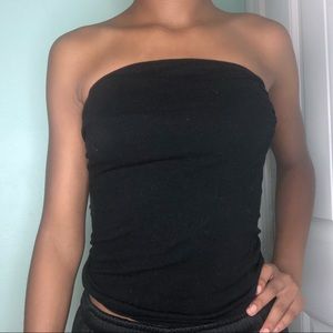 Tight fitted ALL black crop top!